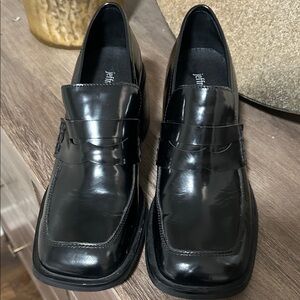 Jeffrey Campbell Women’s Black Heeled Loafers- size 7.5